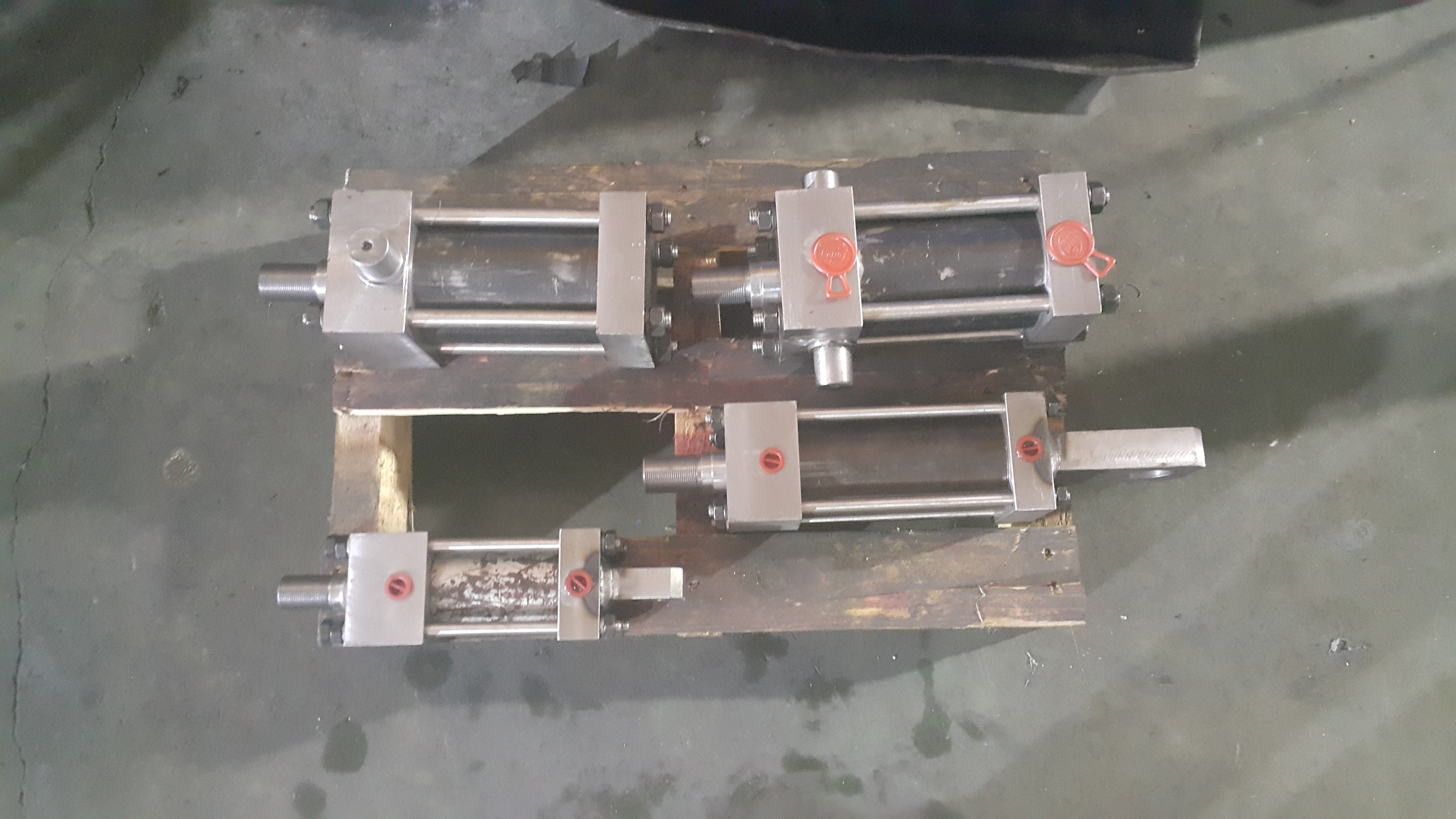 Xilanh thủy lực ghép gu-giông